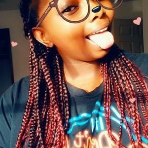 Meet your Posher, Sarafina